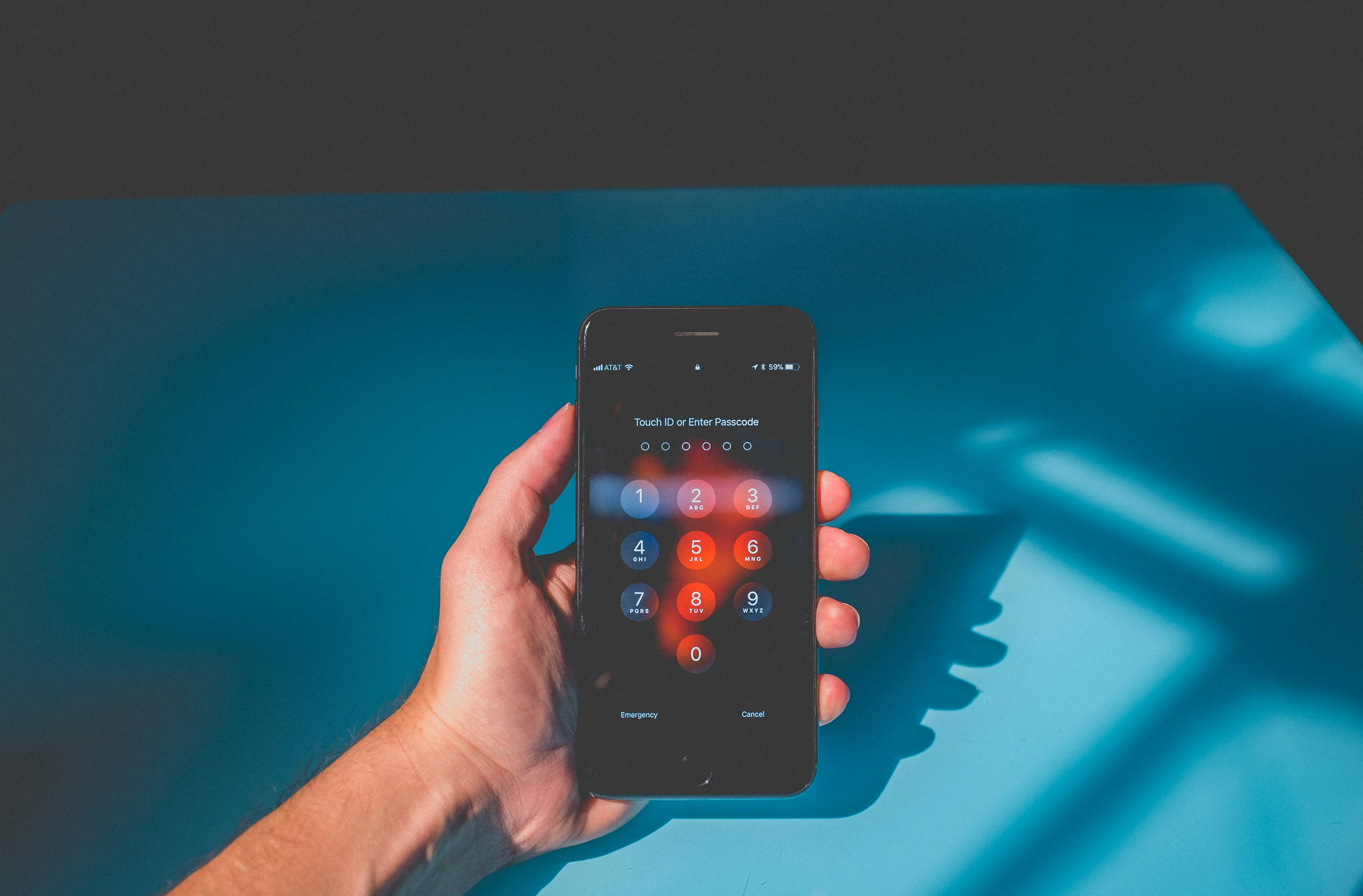 Encrypted personal data exchanged between phone, laptop and tablet through a cloud that never reads it